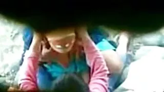 गोरा जाँघिया माध्यम उनको योनी मा धक्का कुकुर शैली माथि मिल्यो