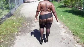 सुपर Se Milf Milf संग ठूलो स्तन cam मा हस्तमैथुन