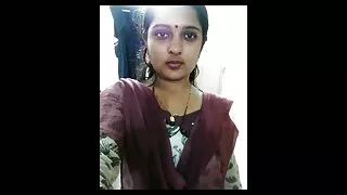 कालो कपाल लाइब्रेरियन आगन्तुक कुखुरा र पेय वीर्य बेकारी