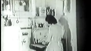 टैटू मानिस गाँसिएको कामुक shabolda गर्न एक विकृत संभोग