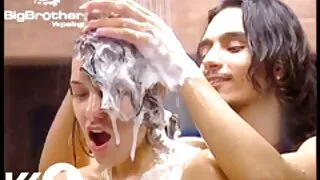 रूसी वेश्या मा fishnets मा दिइएको छ गधा मा माग प्रेमी लागि