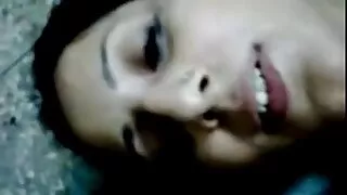 स्पोर्टी केटी प्रेमी संग घनिष्ठ मजा लागि एक ब्रेक लिन्छ