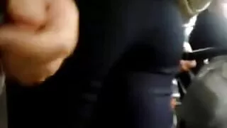 पीओवी बेकारी र पैसा को लागि विशाल स्तन देखाउँछ